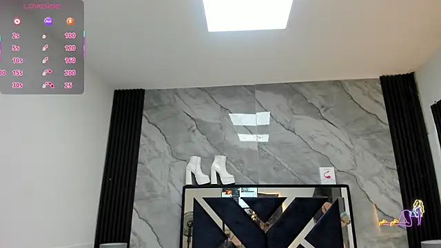 VioletRose as online show from 23, 4, 2026