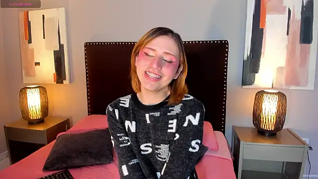 seraphine star online show from 18, 2, 2026