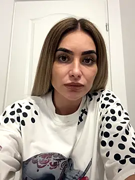 KaseyQuinn  online show from 8, 9, 2025