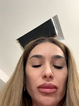 KaseyQuinn  online show from 5, 10, 2025