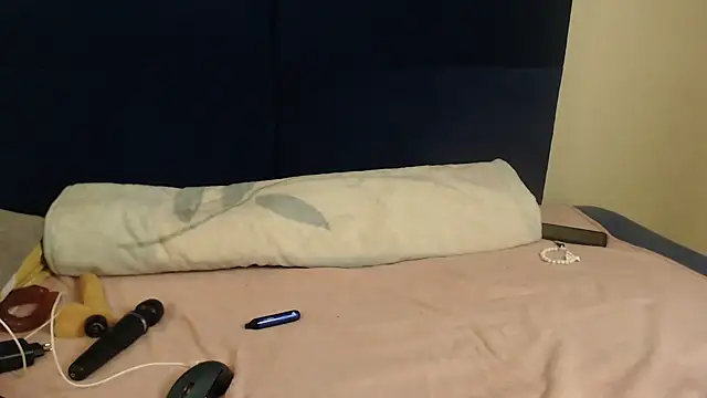 Sexy-Momo online show from 22, 9, 2025