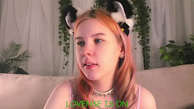 ElizSpieth online show from 13, 10, 2025