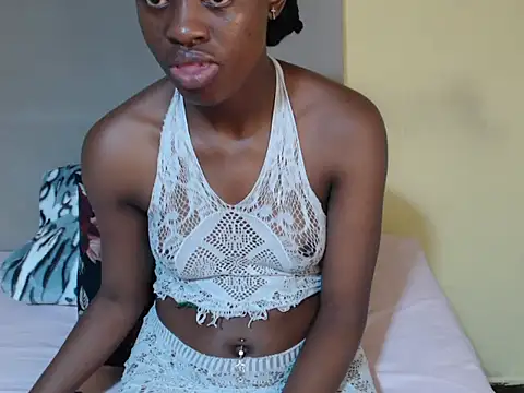 SexyKatLady18 online show from 28, 4, 2026
