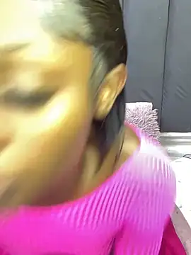 LonelyQueenxx25 online show from 8, 7, 2026