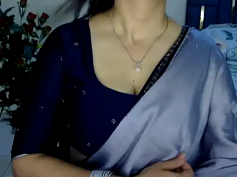 Rumi cute online show from 25, 4, 2026