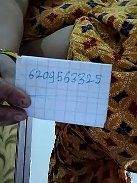 Snapshot of rani8008 chatting on 8, 6, 2026 rani8008 online show from 8, 6, 2026