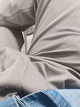 themasklover online show from 22, 4, 2026