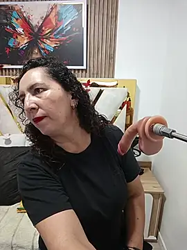 Luna Naughty1 online show from 24, 4, 2026