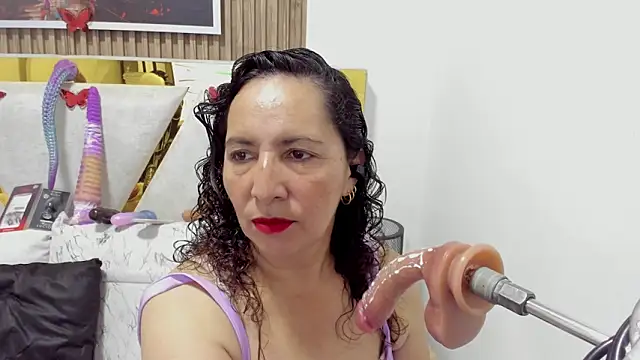 Snapshot of Luna_Naughty1 chatting on 30, 4, 2026 Luna Naughty1 online show from 30, 4, 2026