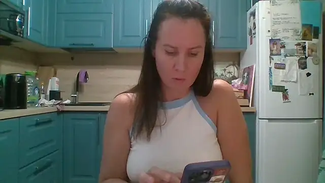 Snapshot of ALICAINWONDERLAND chatting on 13, 12, 2025 ALICAINWONDERLAND online show from 13, 12, 2025