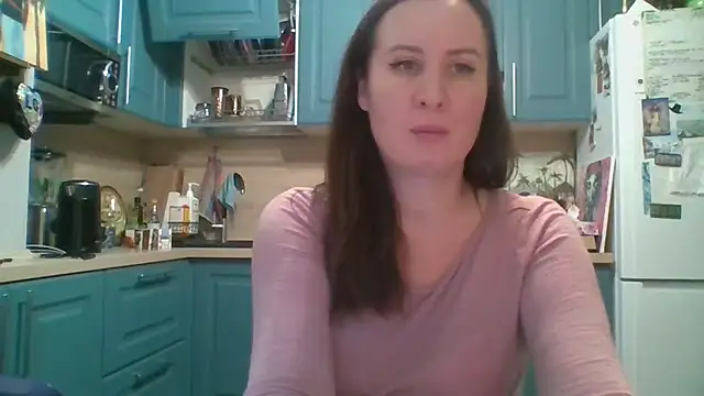 Snapshot of ALICAINWONDERLAND chatting on 21, 12, 2025 ALICAINWONDERLAND online show from 21, 12, 2025