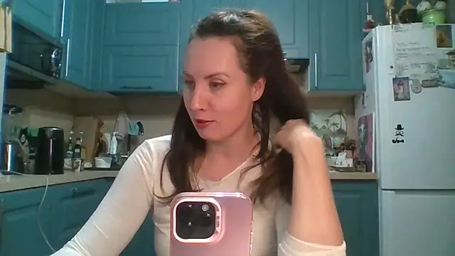 ALICAINWONDERLAND online show from 25, 4, 2026