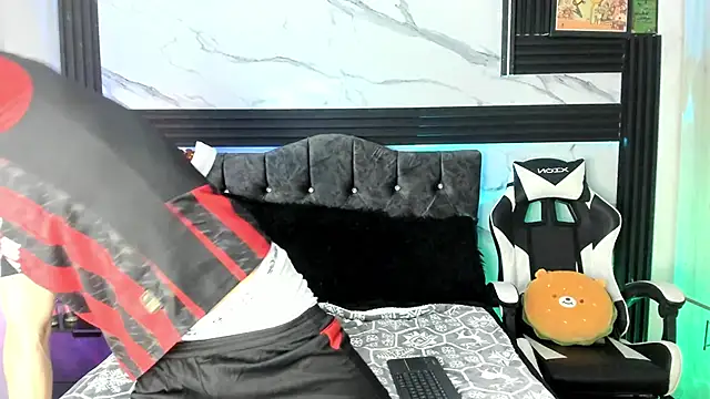 Snapshot of Saimonvela chatting on 19, 12, 2025 Saimonvela online show from 19, 12, 2025