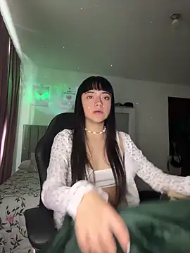 Snapshot of violetta_blackk chatting on 6, 2, 2026 violetta blackk online show from 6, 2, 2026