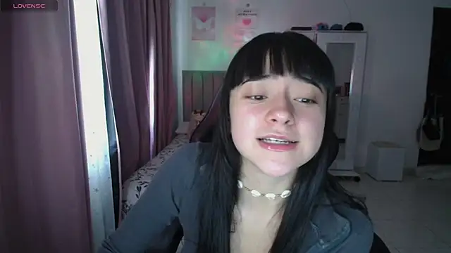 Snapshot of violetta_blackk chatting on 28, 2, 2026 violetta blackk online show from 28, 2, 2026