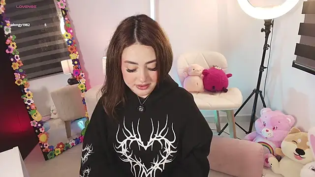 justonecute online show from 20, 7, 2026