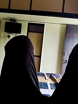 Snapshot of Kartik200798 chatting on 24, 11, 2025 Kartik200798 online show from 24, 11, 2025