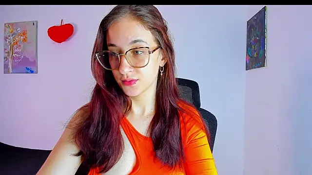 Laura Ivy online show from 26, 6, 2026
