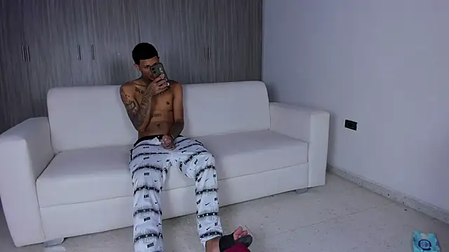 Hot destructionXxx18 online show from 18, 9, 2025