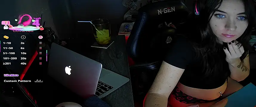 goddessmissmia online show from 20, 9, 2025