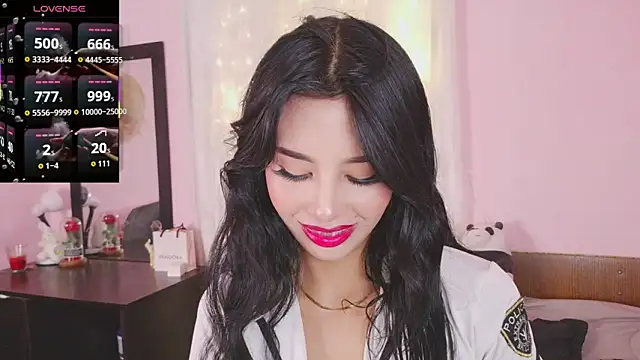 Miss Charlottet online show from 17, 4, 2026