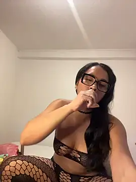 Snapshot of princesaliay chatting on 27, 7, 2026 princesaliay online show from 27, 7, 2026