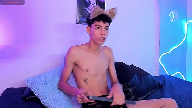 Room 69x online show from 18, 9, 2025