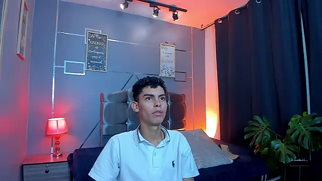 Room 69x online show from 20, 10, 2025