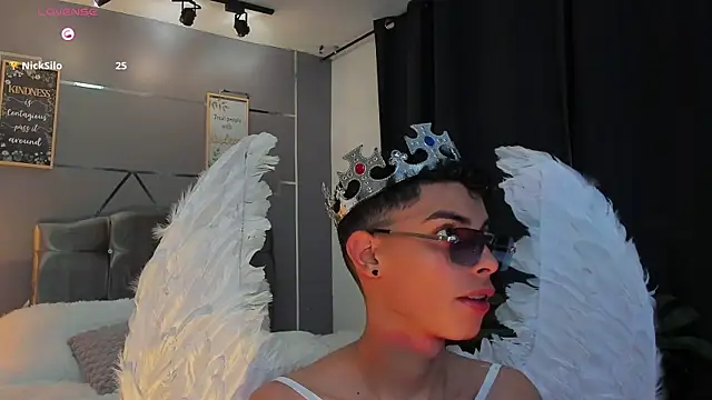 Room 69x online show from 31, 10, 2025