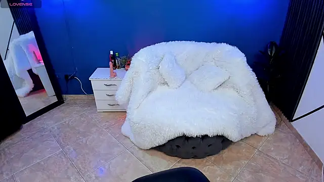 Room 69x online show from 4, 12, 2025