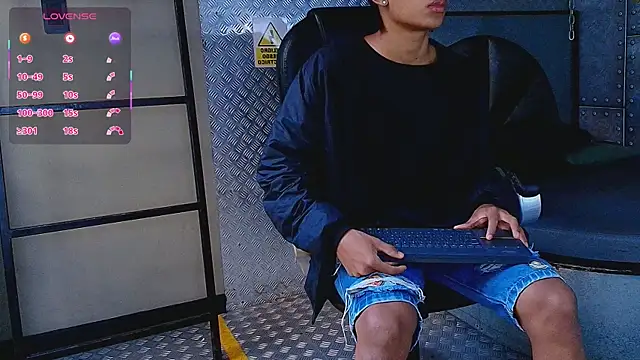 AlanCutee online show from 6, 10, 2025