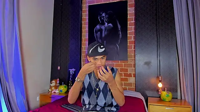 AlanCutee online show from 19, 4, 2026