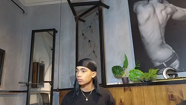 AlanCutee online show from 25, 4, 2026