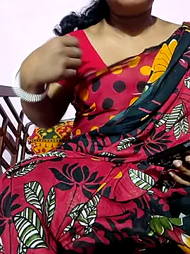 Snapshot of Cute-Swewty chatting on 3, 11, 2025 Cute-Swewty online show from 3, 11, 2025