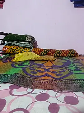 Cute-Swewty online show from 5, 3, 2026