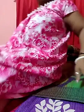 Cute-Swewty online show from 7, 5, 2026