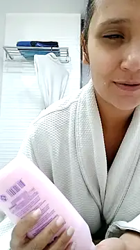 Snapshot of Esmeralda333 chatting on 12, 1, 2026 Esmeralda333 online show from 12, 1, 2026