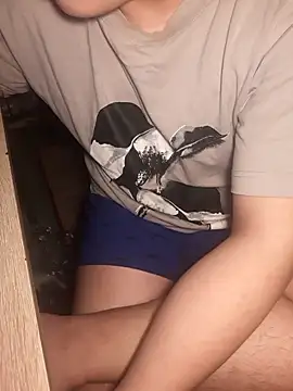 Snapshot of MinhTuan2002 chatting on 26, 9, 2025 MinhTuan2002 online show from 26, 9, 2025