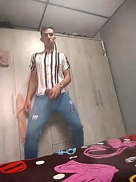 Snapshot of monjita_suyo chatting on 8, 2, 2026 monjita suyo online show from 8, 2, 2026