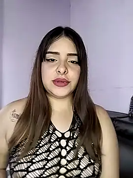 Snapshot of Nahomy_cm chatting on 1, 10, 2025 Nahomy cm online show from 1, 10, 2025