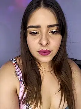 Snapshot of Nahomy_cm chatting on 9, 10, 2025 Nahomy cm online show from 9, 10, 2025