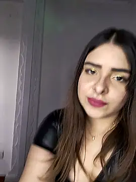 Snapshot of Nahomy_cm chatting on 31, 10, 2025 Nahomy cm online show from 31, 10, 2025