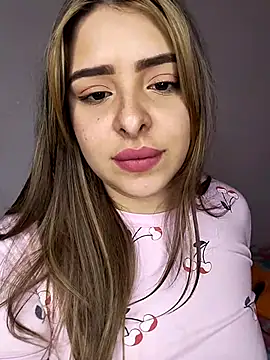 Snapshot of Nahomy_cm chatting on 7, 1, 2026 Nahomy cm online show from 7, 1, 2026