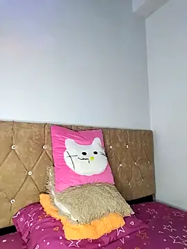 Snapshot of Nahomy_cm chatting on 18, 3, 2026 Nahomy cm online show from 18, 3, 2026