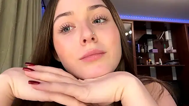 Adel strongwoman online show from 28, 11, 2025