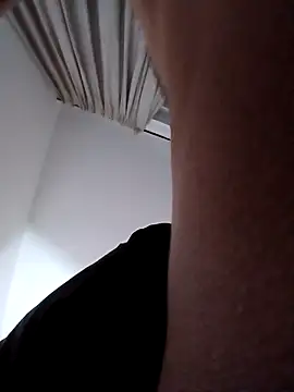 Snapshot of handsome8inchh chatting on 14, 9, 2025 handsome8inchh online show from 14, 9, 2025