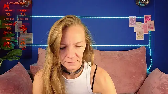 Snapshot of Jesica_mooon chatting on 25, 9, 2025 Jesica mooon online show from 25, 9, 2025