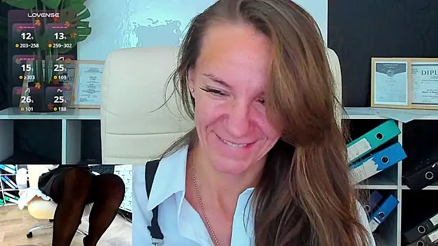 Snapshot of Jesica_mooon chatting on 28, 9, 2025 Jesica mooon online show from 28, 9, 2025