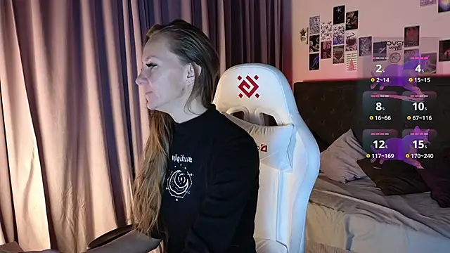 Snapshot of Jesica_mooon chatting on 7, 11, 2025 Jesica mooon online show from 7, 11, 2025