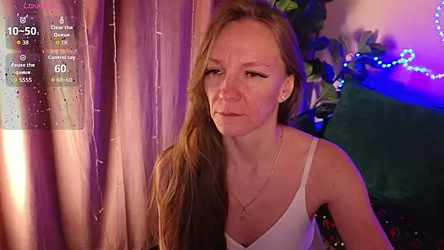 Jesica mooon online show from 13, 3, 2026